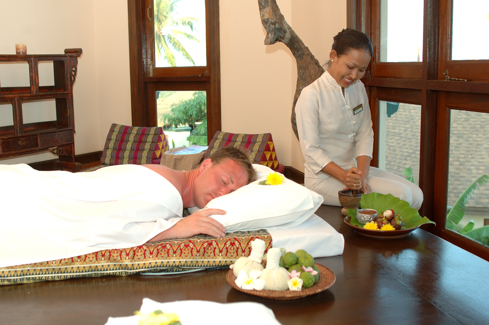 Mangosteen-Ayurveda-Wellness-Resort-Phuket-Romantic-Nights.jpg