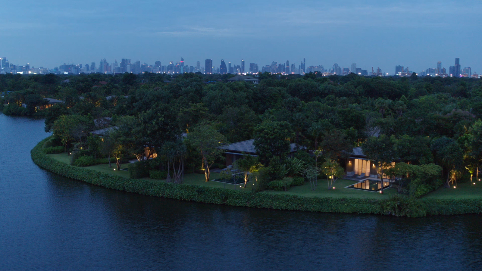 RAKxa Branding 90s Final_ENG_SUB